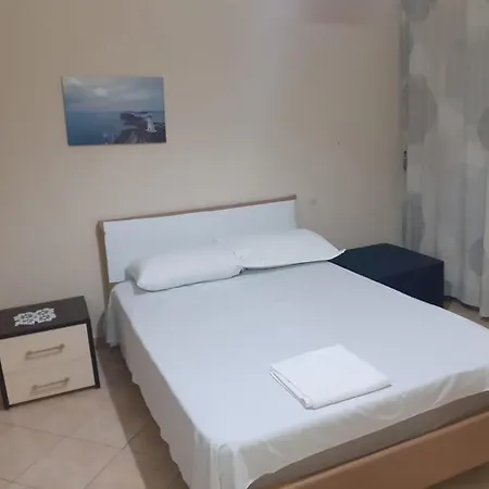 Rruga Skele Uji I Ftohte Appartement